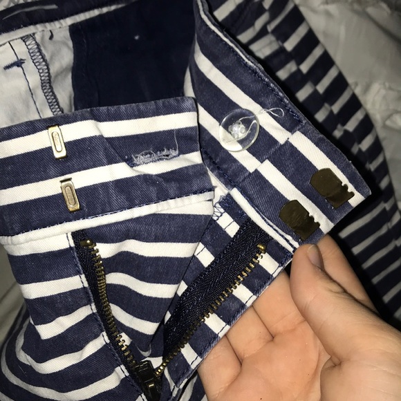 Old Navy Striped Shorts - Picture 3 of 3